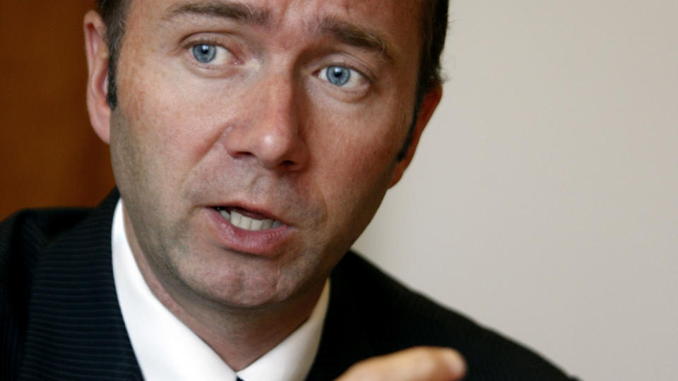 OHELT �PENT: Trond Giske avviser konspirasjon foran landsm�tet i Ap i 2002. Han sier debatten om hans nestlederkandidatur og forslaget om at Kvinnebevegelsnes leder skulle sitte i partiledelsen, var helt �pen.  Foto: Knut Falch / SCANPIX<