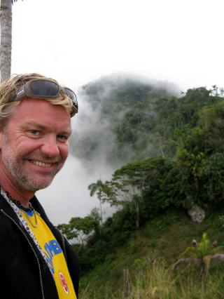 VAKKERT LANDSKAP: Men i Colombias jungler kjemper paramilit�re grupper, geriljasoldater, regjeringsh�r og kokainbander om kontrollen. Foto: NRK