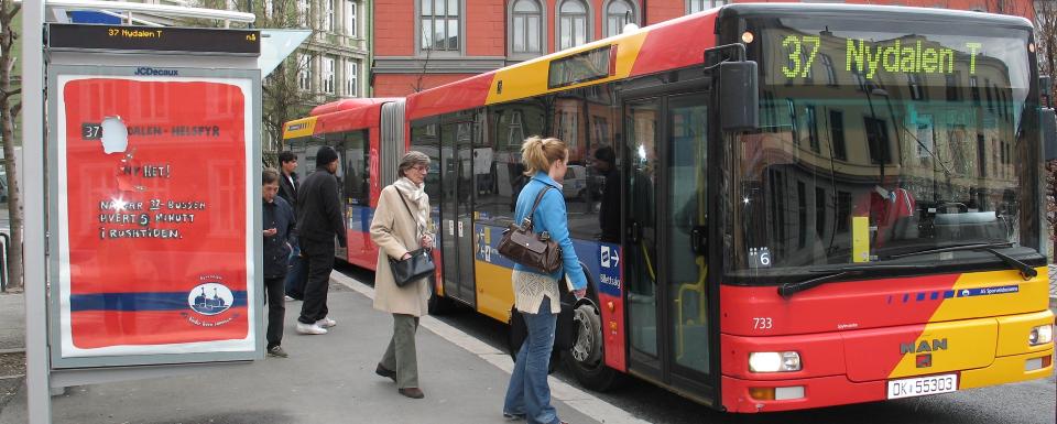 VIL SJEKKE ETTER STJ�LNE BILLETTER: Kollektivselskapet Ruter melder at de har full oversikt over nummerserien p� de stj�lne billettene. Selskapets kontroll�rer vil se etter disse under billettkontrollene.  Foto: RUTER