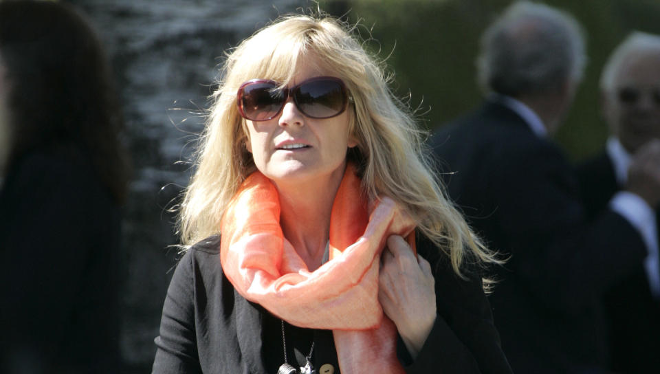 BLE OPPDAGET AV ARNE: I dag s�rger Hanne Krogh over at nestoren i norsk popbransje er borte. Foto: STELLA PICTURES