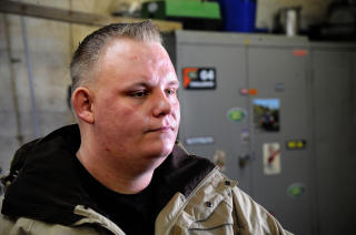 SLEIT MED LIVET: Tomas sleit med mye i barne- og ungdommen, og gikk ungdomsskolen p� Vestre Aker Skole i Oslo, sammen med andre unge som hadde det vanskelig. Alle foto: �ISTEIN NORUM MONSEN