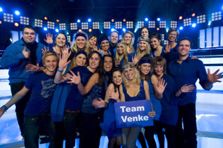 TEAM VENKE: Skal synge �When a Star Goes Blue�. Foto: TV 2