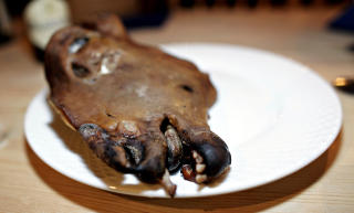 SMALAHOVE: Smiler p�skelammet til deg fra tallerkenen, da har du f�tt smalahove.