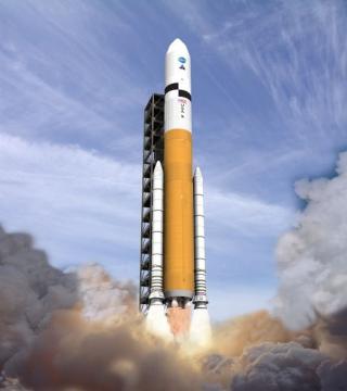FRAMTIDA?: Slik ser Nasa for seg at oppskytingene vil foreg� i 2015 - fem �r etter at romferja pensjoneres. B�reraketten Ares V skal v�re i stand til � bringe mennesket tilbake til m�nen, og utforske nye steder i solsystemet. Illustrasjon: Nasa