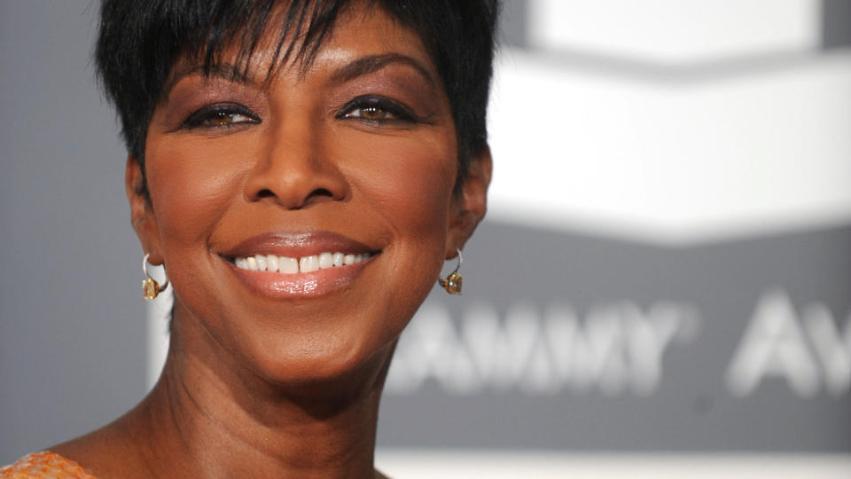 KROPPEN SVIKTER: Heldigvis har Natalie Cole (59) fans som er villige til � gi sangstjerna ei nyre for � forlenge livet hennes. Foto: SCANPIX