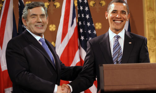GODE VENNER: Gordon Brown og Barack Obama under g�rsdagens pressekonferanse, der de understreket det gode samarbeidsklimaet. Foto: AP Photo/Chris Harris/SCANPIX
