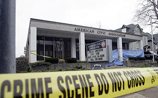 AMERICAN CIVIC ASSOCIATION: Jiverly Voong (42) skal ha deltatt i engelskundervisning ved dette senteret, men hoppet av opplegget i mars. Foto: MIKE GROLL / AP / SCANPIX