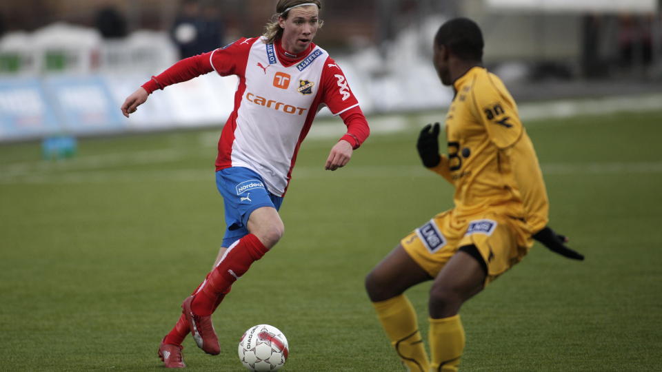 TILBAKE MED SCORING: Lyns Jo Inge Berget fikk et t�ft m�te med italiensk fotball, men har ikke gitt opp dr�mmen. I g�r gjorde han comeback i Tippeligaen med scoring mot Willis Forko og Bod�-Glimt p� Aspmyra.
Foto: Anders  Vanderloock / SCANPIX