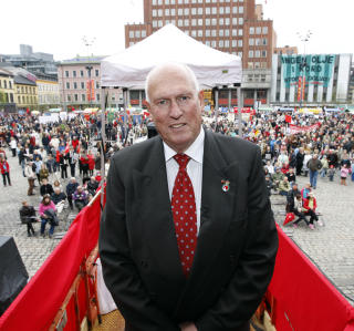 VANSKELIG TID: I talen medga Roar Fl�then at tiden rundt Vallas avgang i 2007 var vanskelig for LO, men framholdt at organisasjonen er robust og oppn�r resultater.