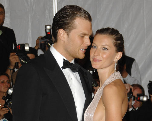 GIFT FOR ANDRE GANG: Tom Brady og Gisele B�ndchen giftet seg for andre gang p� l�rdag. Foto. SCANPIX
