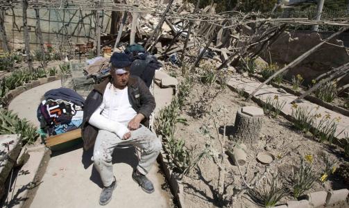 STORE �DELEGGELSER: 50 000 personer kan ha blitt husl�se etter jordskjelvet. Foto: REUTERS/SCANPIX