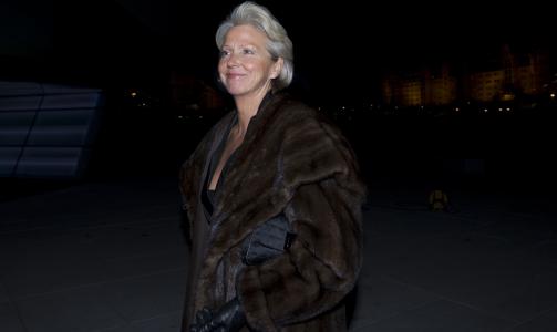 DYRE GODE R�D: Berit Kj�ll har f�tt en regning p� 740 000 kroner fra GeelmyudenKiese. FOTO: SCANPIX