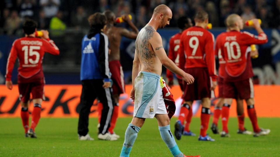 DEPPET: Stephen Ireland ga Manchester City en dr�mmestart, men s� startet Hamburg-fyrverkeriet. Foto: EPA