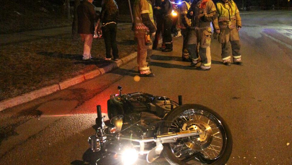 LUFTETUR: F�reren av denne motorsykkelen er sendt til Ullev�l. Foto: Rogerio Snarli