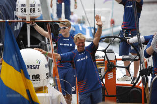 GODE HODER: Magnus Olsson har seilt jorda rundt fem ganger. Aksel Magdahl er debutant. Sammen har de f�tt gode fart p� Ericsson 3. Holder det til gull igjen? Foto: Oskar Kihlborg/Ericsson Racing Team