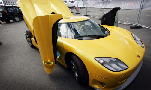DYRE VANER: Idar Vollviks Koenigsegg CCR, en sportsbil til syv millioner kroner, fikk stor medieoppmerksomhet i 2005. Foto: Gorm Kallestad  / SCANPIX