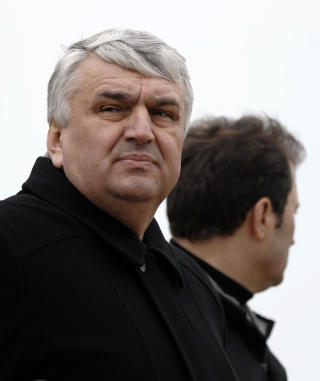 UT MOT KOMMUNISTENE: Opposisjonsleder Serafim Urecheanu deltok i en demonstrasjon s�ndag. Foto: AFP/VADIM DENISOV