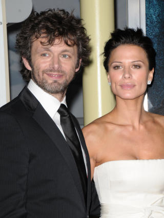 EN VARULV OG EN VAMPYR: Michael Sheen og Rhona Mitra p� verdenspremieren av
�Underworld: Rise of the Lycans� tidligere i �r. Foto: STELLA PICTURES