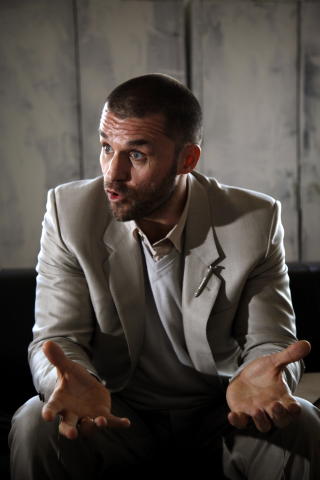 PROVOSERER: Bjarne Melgaard. Foto: �RJAN ELLINGV�G/DAGBLADET