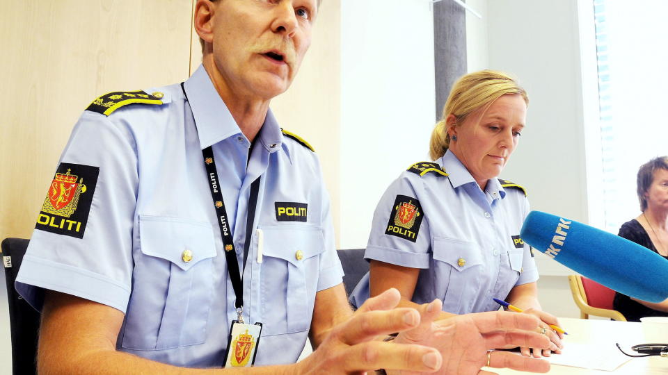DRAPSTILTALT: Etterforskningsleder Terje Lunde og politiadvokat Kjersti Hegeberg ved Trondheim politikammer orienterte om p�gripelse av en mann etter drapet p� den norsk-somalieren Mahmed Jamal Shirwac (46)  Ringv�lveien den 28. august p� en pressekonferanse i Trondheim.
Foto: Ned Alley / SCANPIX