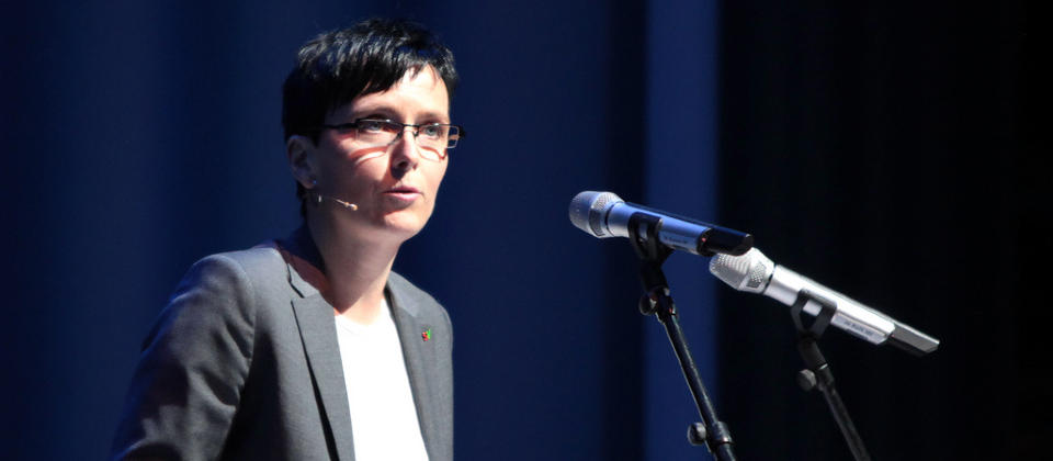 �PNET NETTFORUM OM DELINGSKULTUR: Fornyingsminister Heidi Grande R�ys p� dagens Go Open-konferanse i Oslo. Foto: teknu under en Creative Commons navngivelse 2.0-lisens