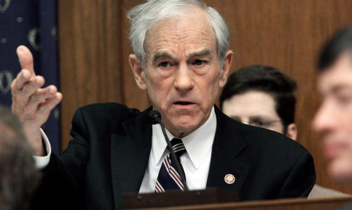 SOM 11. SEPTEMBER: Ron Paul presset på for å få Kongressen til å utstede kaperbrev og dusør for de som sto bak terrorangrepet 11. september 2001. Nå vil han ha kaperbrev for å få tatt somaliske pirater. Foto: AFP PHOTO/Nicholas KAMM/SCANPIX SOM 11. SEPTEMBER: Ron Paul presset på for å få Kongressen til å utstede kaperbrev og dusør for de som sto bak terrorangrepet 11. september 2001. Nå vil han ha kaperbrev for å få tatt somaliske pirater. Foto: AFP PHOTO/Nicholas KAMM/SCANPIX