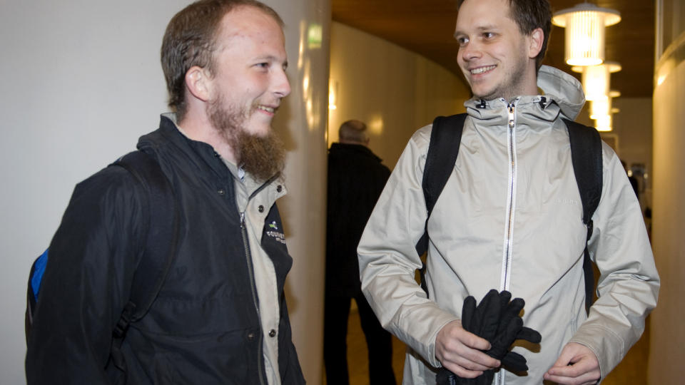 TRAPPER NED: Peter Sunde (til h�yre) vil jobbe mindre med The Pirate Bay i framtida. Her er han sammen med gr�nder Gottfrid Svartholm Warg. FOTO: SCANPIX