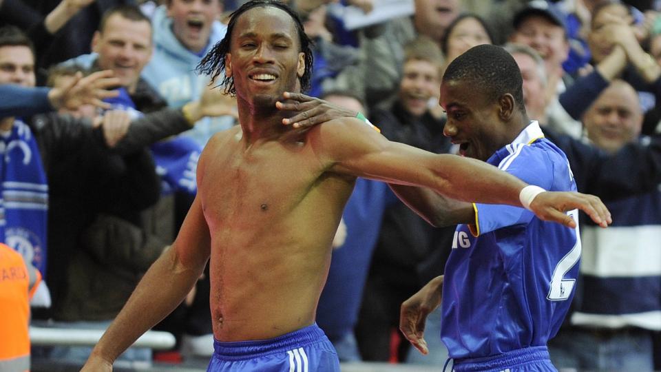 STRAFFET ARSENAL: Didier Drogba har for vane � score m�l mot Arsenal. I FA-cupsemifinalen gjorde han det igjen. Foto: AFP.
