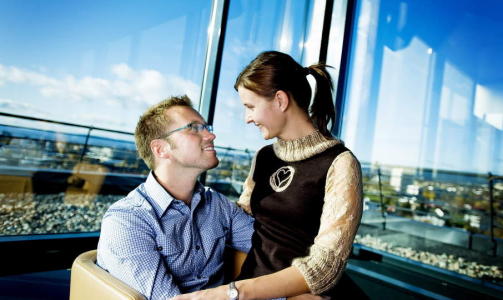 ETTER PROGRAMMET: - Han gir meg den ekstra f�lelsen, sa Jakten-Guro om Svein-Are. Foto: THOMAS RASMUS SKAUG/Dagbladet