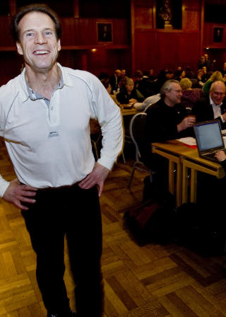 VIL IKKE FORUTSI: Leder i Oslo Arbeiderparti, Jan B�hler, er forsiktig med � sp� resultatet av avstemning. Foto: Cornelius Poppe / SCANPIX