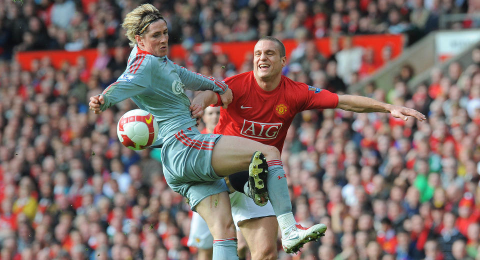 MYE GJELD: Red Football Ltd., som eier serieleder Manchester United, har 6,6 milliarder norske kroner i gjeld. Foto: AFP
