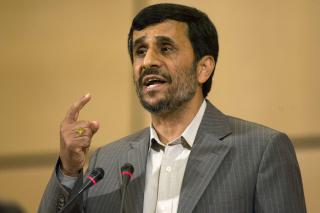 UPOPUL�R: - For � kompensere for de skrekkelige f�lgene av rasisme i Europa, hjalp verdenssamfunnet et brutalt og undertrykkende regime til makten i Palestina, sa Irans president Mahmoud Ahmadinejad om opprettelsen av staten Israel under sin tale i Gen�ve mandag. Foto: REUTERS/SCANPIX  (AP Photo/Keystone, Salvatore Di Nolfi)