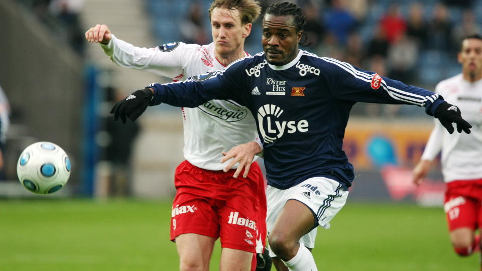 SCORER IGJEN: Peter Ijeh scoret tre av m�lene da Vikings andrelag knuste Nord mandag kveld. Foto: Alf Ove Hansen/SCANPIX