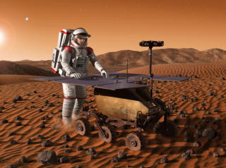I FREMTIDEN VIL MENNESKER UTFORSKE MARS: Planeten ligger millioner av kilometer fra Jorda, s� romfarerne m� regne med � v�re bortreist i flere �r. En ferd til Mars blir ogs� risikabel, for om noe g�r galt, er hjelpen millioner av kilometer unna. Foto: ESA