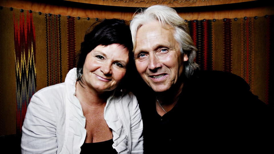 OPPGITT: Marianne Behn og Olav Bj�rshol mener de har gjort det kunne for � gj�re opp for seg etter at hun kom i skade for � rygge p� en annen bil p�skaeaften. - Hun visste ikke at hun hadde kommet borti den andre bilen, og forsto ikke hvorfor hun ble forfulgt, sier Bj�rshol.