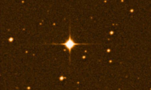 NABO: Stjernen hvor planetene er oppdaget er en s�kalt r�d dverg. Den ligger i stjernebildet vekten, om lag 20 lys�r fra jorda. Foto: ESO