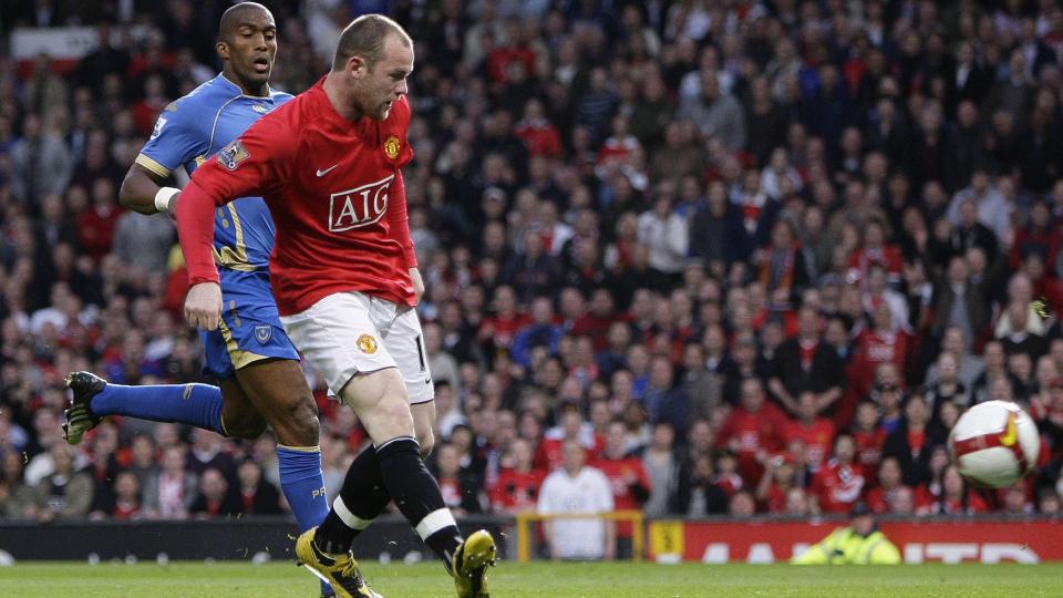 TIDLIG LETTELSE: Wayne Rooney setter inn 1-0 etter �tte minutter. Etter det burde Manchester United fikset minst et par til, men det holdt med denne og Michael Carricks sene dobling.   Foto: SCANPIX/REUTERS/Darren Staples