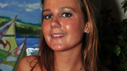 MOBBET: Nykommer Margrethe Storlid er lite popul�r blant den harde jentekjernen i hotellet. Foto: Stella Pictures.