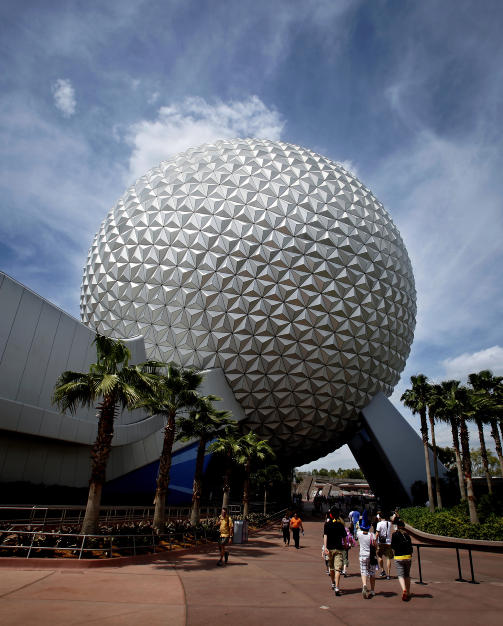 FOR STORE BARN: EPCOT st�r for Experimental Prototyoe Community of Tomorrov.