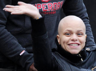  FRA FATTIGDOM TIL BER�MMELSE:  Jade Goodys liv ble en nasjonal s�peopera i Storbrittannia. Foto: AP Photo/Stefan Rousseau