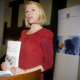 VURDERER TILTAK: Barne- og likestillingsminister Anniken Huitfeldt sier hun vil vurdere ulike tiltak for � bedre situasjonen. 
Foto: Morten Holm / SCANPIX