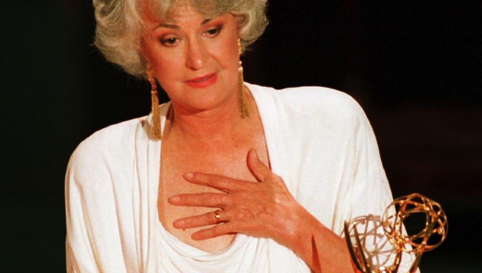 GYLDEN: Beatrice Arthur var kjent fra Pantertanter, eller The Golden Girls. I 1988 mottok hun Emmy-prisen. Foto: SCANPIX/AP Photo/Reed Saxon, File)