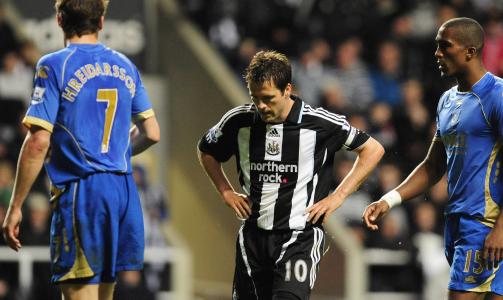 D�RLIG UTTELLING: Michael Owen var en av flere Newcastle-spillere som misbrukte store sjanser mot Portsmouth. Foto: REUTERS