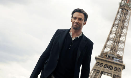 I FRANKRIKE: Her poserer Hugh Jackman foran Eiffelt�rnet i Paris. Han kommer imidlertid ikke til � posere foran noen meksikanske landemerker. Promoturen til Mexico er avlyst av frykt for svineinfluensaen, og alle meksikanske kinoer er stengte. Foto: SCANPIX