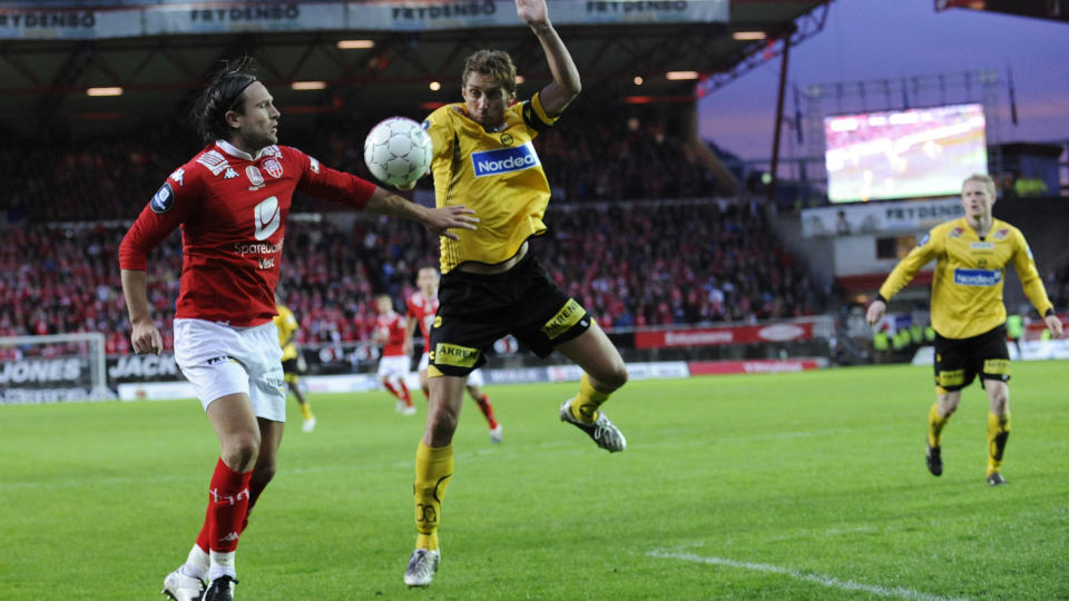 TEMPERAMENT: LSKs Vidar Riseth (midten) tok ikke lett p� at Thorstein Helstad og Brann gikk seirende ut av fjor�rsduellen p� Brann Stadion. Foto: Marit Hommedal / SCANPIX