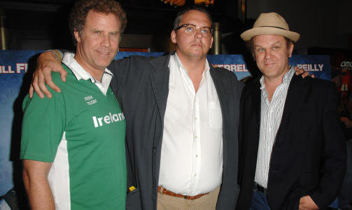 PRODUSENTER: Will Ferrell (til venstre) og Adam McKay (i midten), her sammen med John C. Reilly i forbindelse med premieren p� �Step Brothers�.