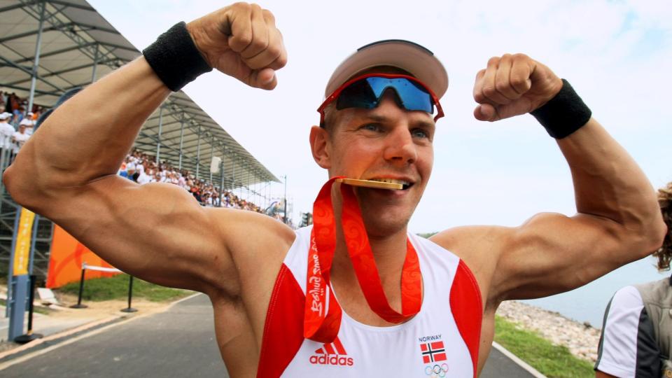 JERNMANN: F� idrettsmenn i Norge trener mer og bedre enn Olaf Tufte. Rokongen er if�lge roforbundet rett og slett for sterk for norske talenter til � kunne settes i b�t med ham.Foto: SCANPIX/EPA/JENS BUETTNER