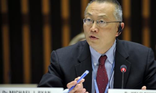 HEVER IKKE ALARMNIV�ET: Fungerende WHO generaldirekt�r dr. Keiji Fukuda. Foto: AP/SCANPIX