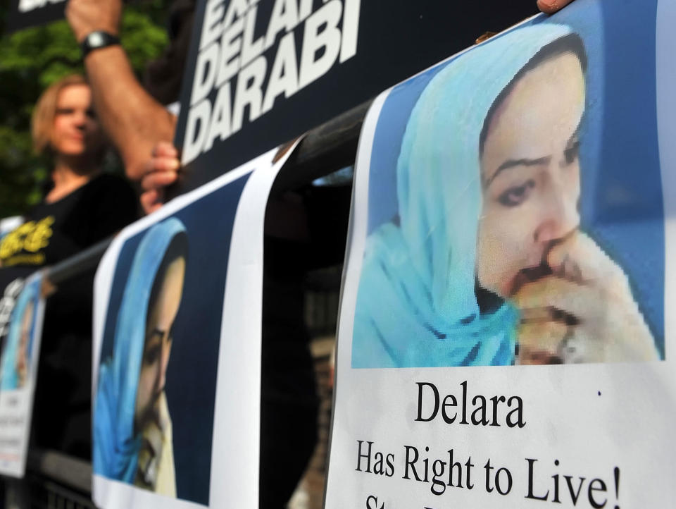 VEKKER AVSKY: Amnesty demonstrerte mot d�dsdommen tidligere i april foran den iranske ambassaden i London. Foto: SCANPIX/AFP PHOTO/Leon Neal