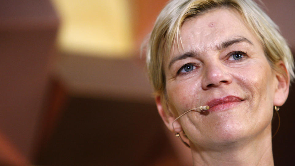 S�KER INFOTOPPJOBB I OSLOPOLITIET: Ingunn Yssen er blant s�kerne. Bengt Eideim om Dagbladets Esten O. S�ther er noen av de andre profilerte s�kerne.
Foto: Lise �serud / SCANPIX